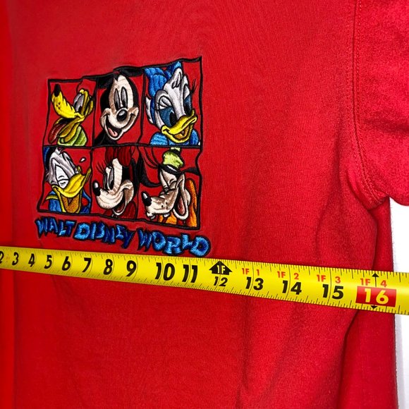 Mickey Mouse T-shirt Red Adult Med with Minnie Daffy Pluto Goofy Daisy Duck - Picture 3 of 9